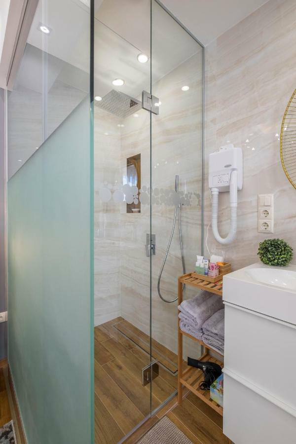Parliament - Center Luxury Apartament