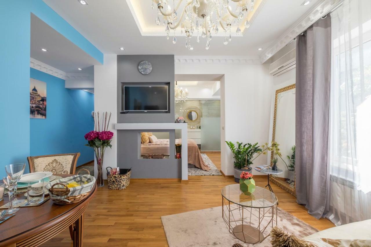 Parliament - Center Luxury Apartament *