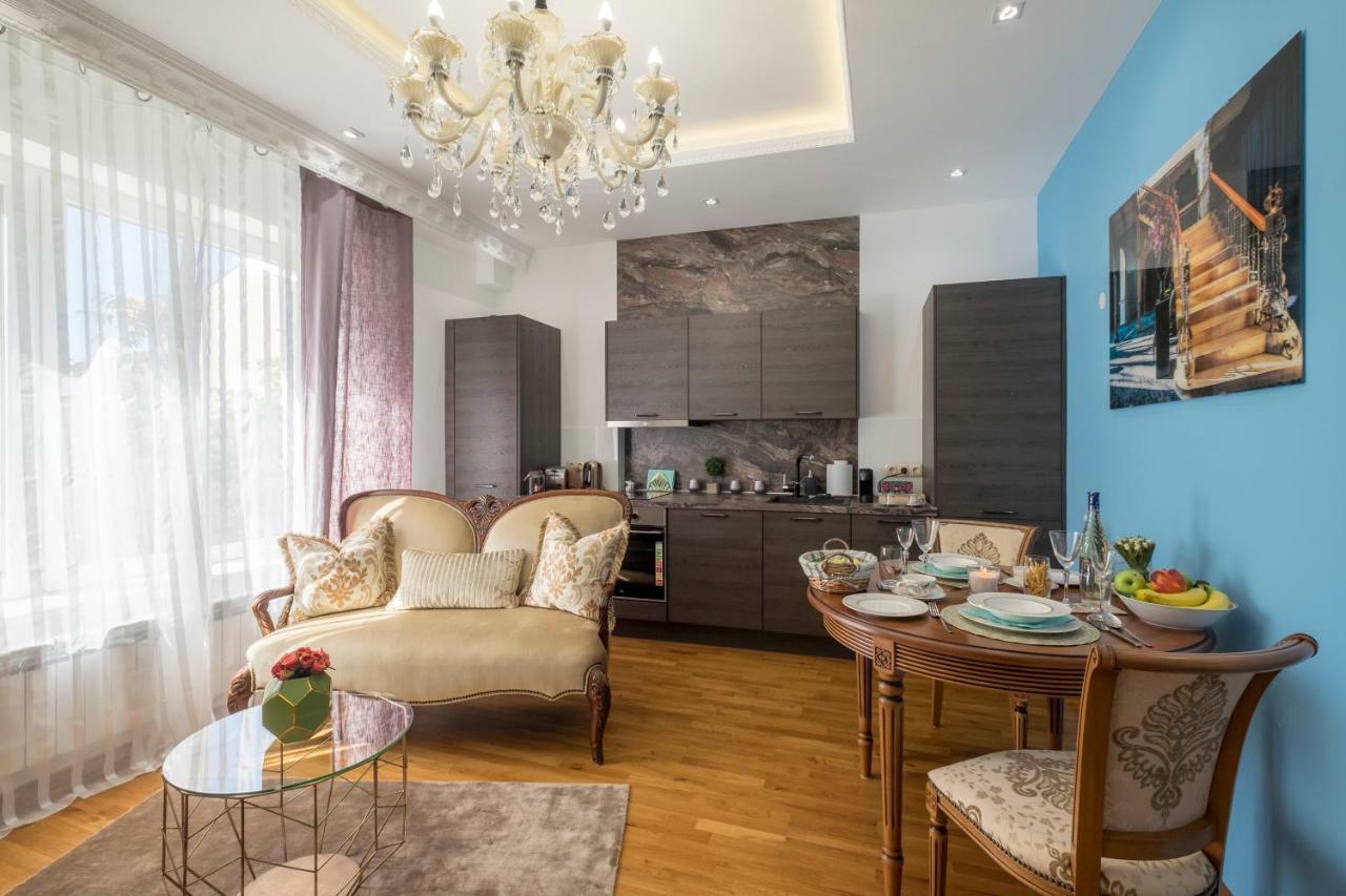 Apartament Parliament - Center Luxury *
